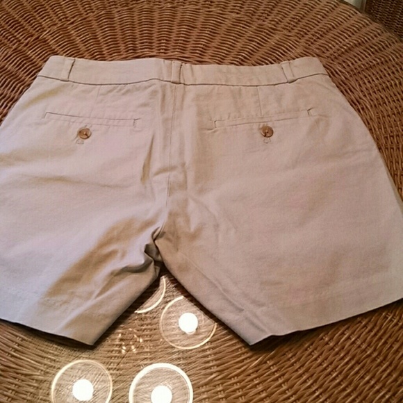 NWT! Banana republic khaki tailored short 2 - Picture 3 of 4